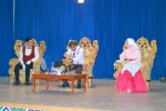  نمایش «خواستگاری» در شهرستان پیرانشهر به صحنه رفت.
 2