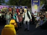 نمایش خیابانی «آرش کمانگیر» از شهرستان ارومیه.
 2