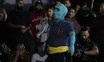 نمایش خیابانی «غول چراغ جادو» از شهرستان بوکان.
 2