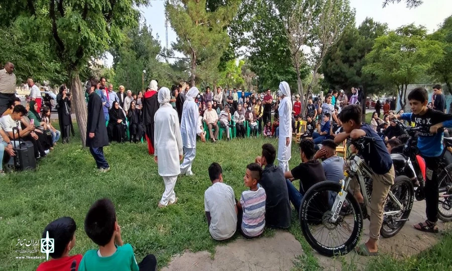 اجرای نمایش «تسخیر شدگان» در راستای مبارزه با مواد مخدر در شاهین دژ اجرا شد
 2
