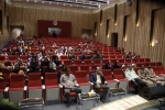 نمایش «باد می‌نویسد» در بازرگان اجرا شد. 4