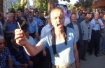 نمایش خیابانی «آخرین فرم عکاس» در شهرستان خوی به اجرا در آمد.
 2
