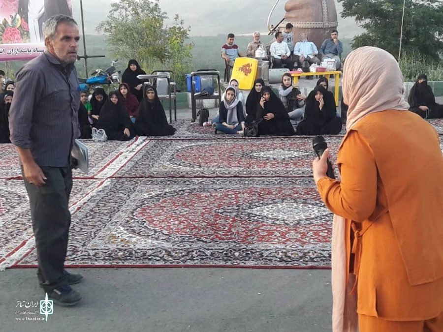 اجرای نمایش خیابانی «طلاق» در خوی
 2