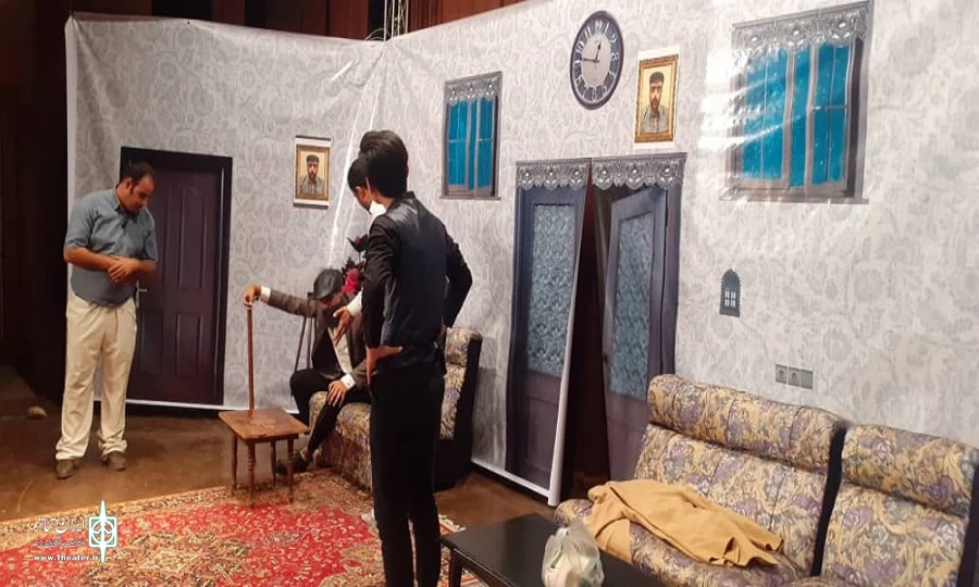 اجرای نمایش کمدی « رحمتلیخ » در شهرستان شوط
 2