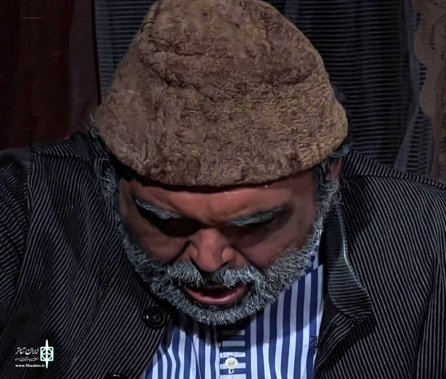نمایش تائه با استقبال مخاطبان در دو نوبت تمدید شد. 4