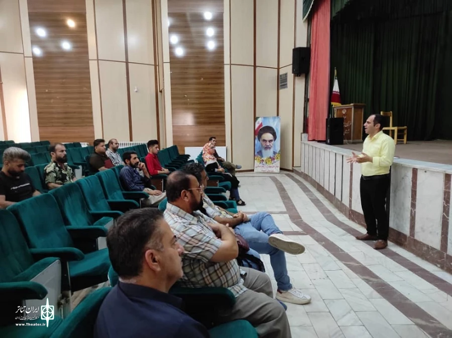 به همت انجمن هنرهای نمایشی اشنویه و‌‌ اداره فرهنگ و ارشاد اسلامی
 2