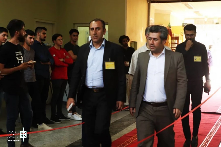 آیین افتتاحیه نخستین جشنواره اتودهای نمایشی بوکان 
 2