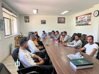 رئیس اداره فرهنگ و‌ ارشاد اسلامی شهرستان خبرداد

تخصیص بودجه 500 میلیون تومانی برای تجهیز سالن آمفی تئاتر اشنویه