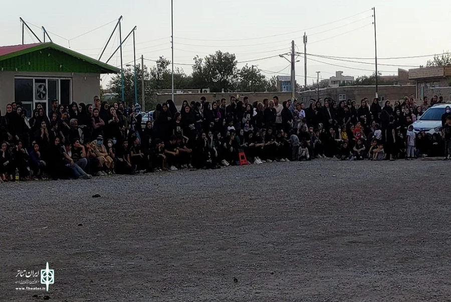 نمایش خیابانی «دشت کربلا» در شهرستان پلدشت به اجرا در آمد
 2