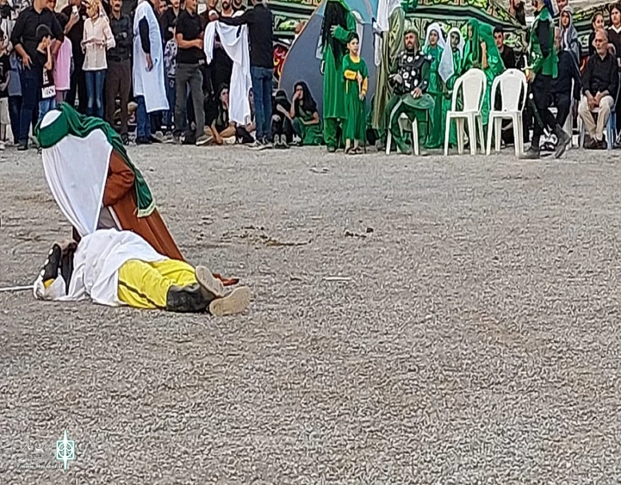 نمایش خیابانی «دشت کربلا» در شهرستان پلدشت به اجرا در آمد
 2