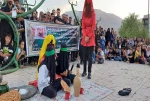 اجرای نمایش خیابانی «کبوتران» در ماکو اجرا شد .
 2