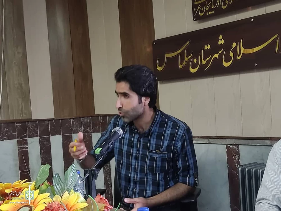 نشست هیات رئیسه انجمن هنرهای نمایشی استان با هنرمندان سلماس  3