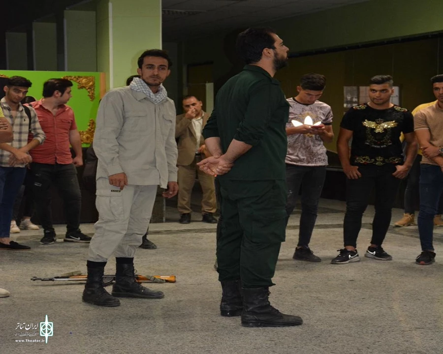 نمایش محیطی «معبر»در چایپاره به اجرا در آمد. 
 2