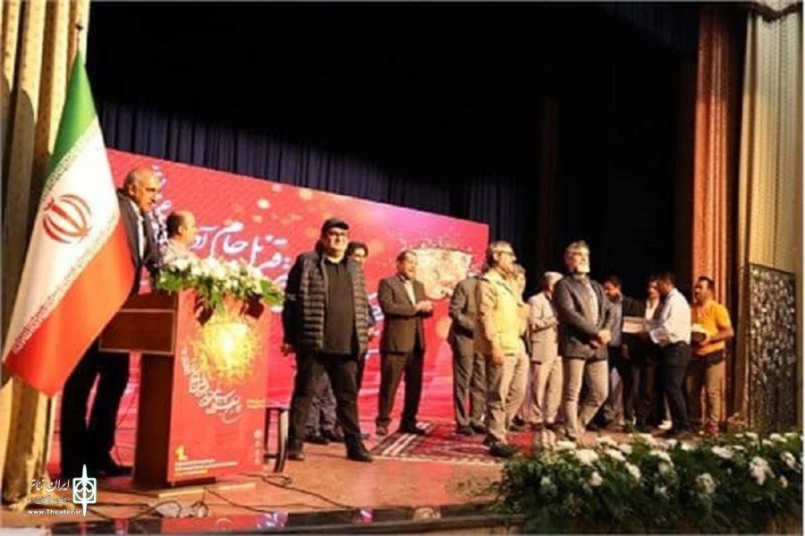 نخستین جشنواره تئاتر استاتی قیزیل جام نقده برگزیدگان خود را شناخت
 4