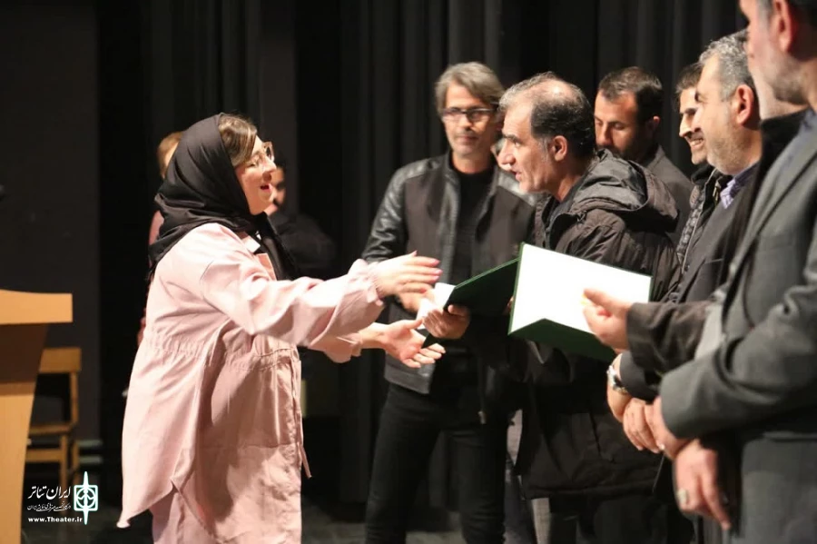 جشنواره تئاتر استان آذربایجان‌غربی برگزیدگان خود را شناخت
 2
