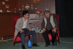 با استقبال مخاطبان هنردوست شهرستان سلماس نمایش «کافی شاپ مامان زری» در شهرستان سلماس به روی صحنه رفت
 2