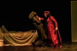نمایش «خه ونی ره ش» به بخش پایانی ششمین جشنواره بین‌المللی تئاتر صحنه ای سوریه راه پیدا کرد.
 2