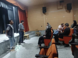 نشست جمعی از فعالین و کارگردانان تئاتر ارومیه برگزار شد. 7