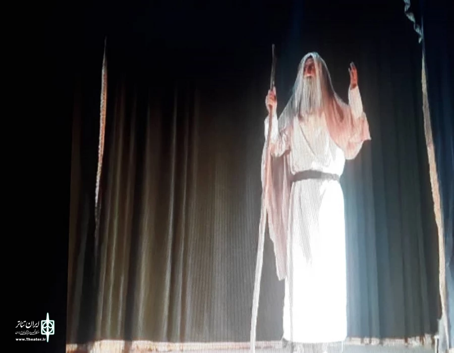 نمایش «رؤیای حضرت ابراهیم» در شهرستان خوی به اجرا در آمد.
 2