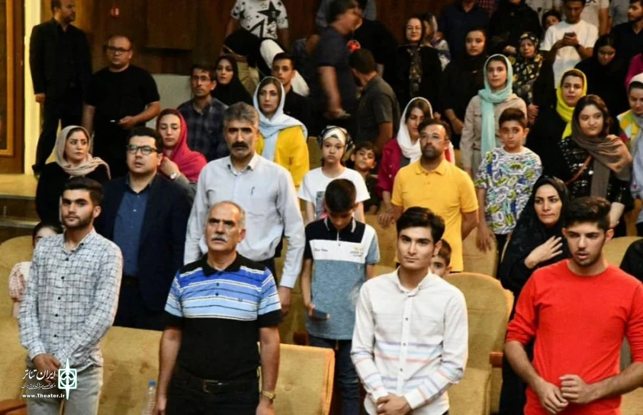 برگزیدگان نخستین جشنواره استندآب کمدی منطقه آزاد ماکو مشخص شد
 4
