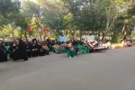 به نویسندگی: جبرئیل آقایاری و کارگردانی: حجت آذر طوسی
 2