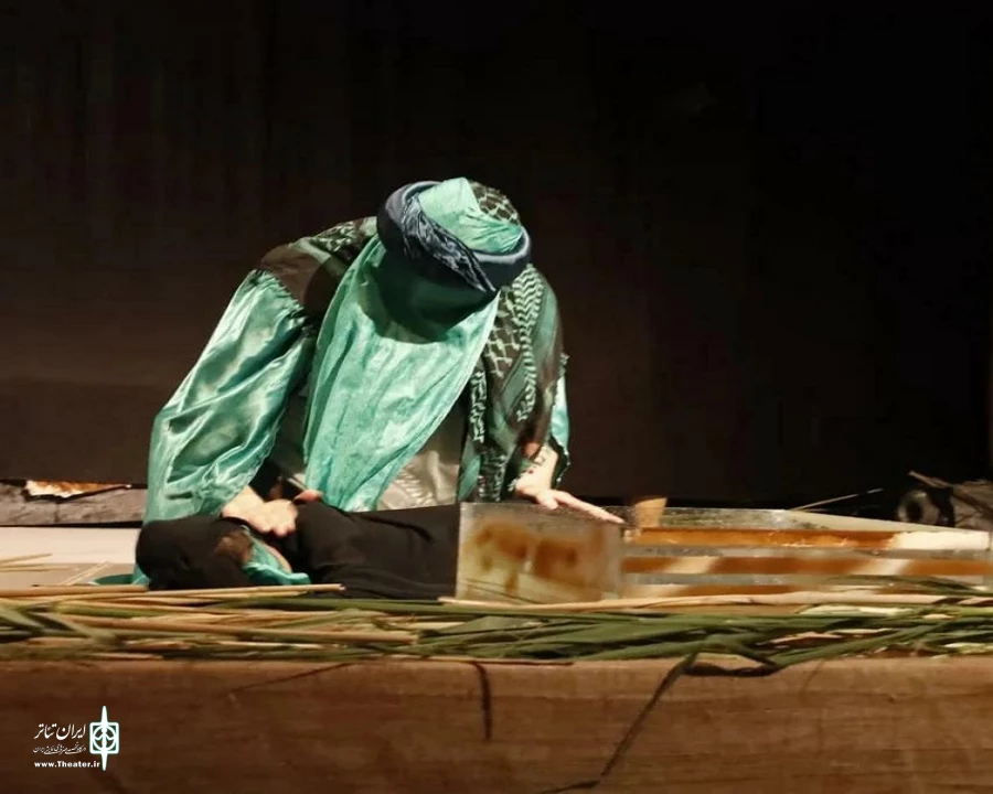 نمایش «زیر قیمت بازار» در شهرستان ماکو به اجرا در آمد.
 2
