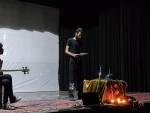 نمایشنامه فقط آسمان میداند  در ارومیه خوانش شد 4
