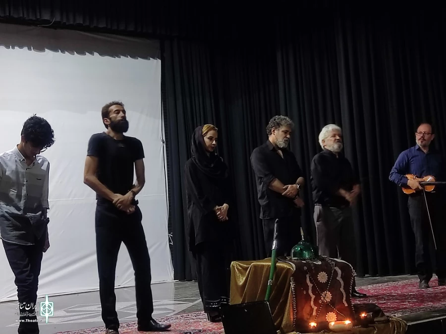 نمایشنامه فقط آسمان میداند  در ارومیه خوانش شد 8