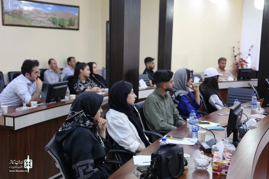 کارگاه آموزش «بازیگری»به مدت ۵ روز در شهرستان ماکو برگزار شد
 2