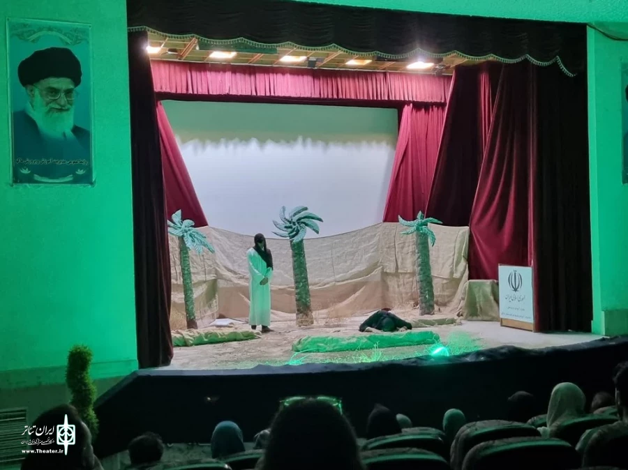 در ایام سوگواری ابا عبدالحسین(ع)
 2