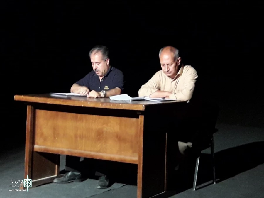 برگزیدگان سومین جشنواره نمایشنامه خوانی «آوای صحنه» میاندوآب مشخص شد.
 2