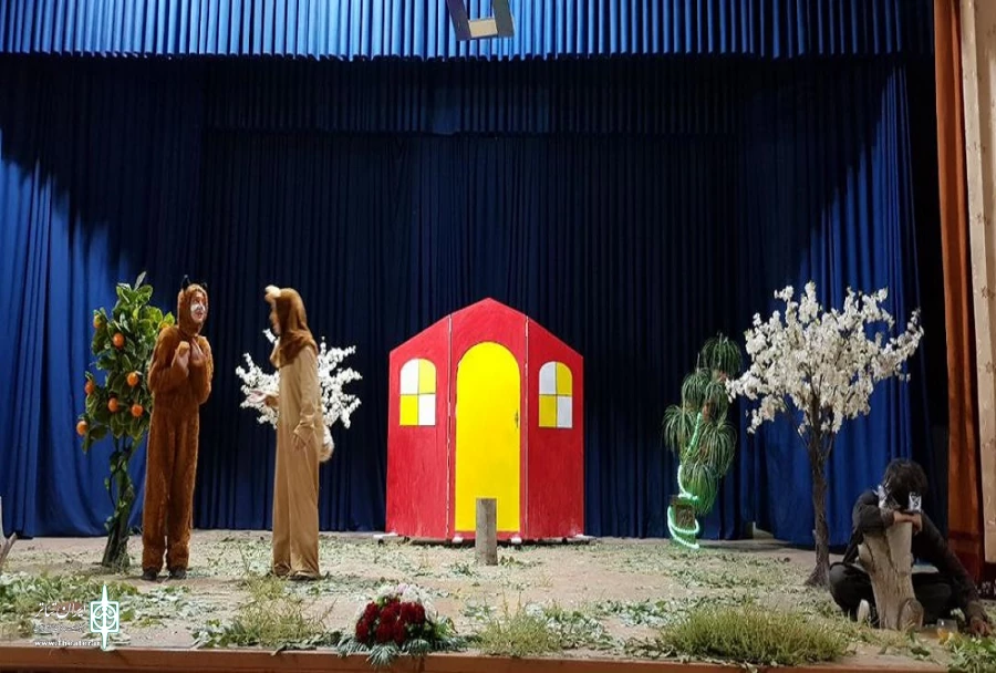 نمایش «سه ناقلا» در پیرانشهر به اجرا در آمد
 2
