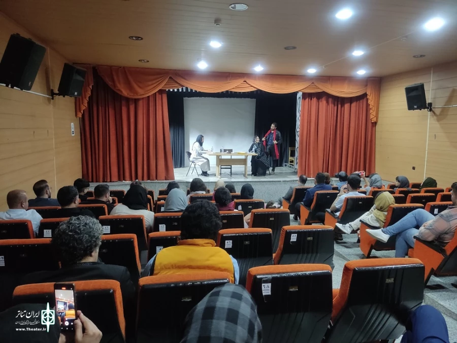 نمایشنامه فریب خورده در ارومیه خوانش شد  3