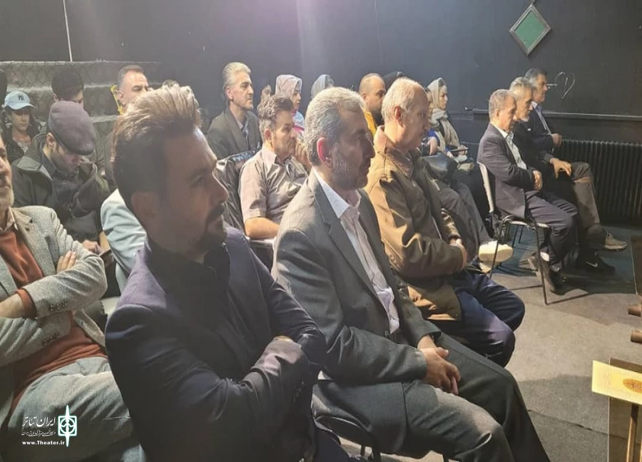 نشست صمیمی هنرمندان تئاتر میاندواب با مدیر کل اداره کل فرهنگ و ارشاد اسلامی  4