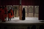 نمایش کِشتی «پهلو شکسته» در شهرستان ماکو به اجرا در آمد.
 3