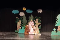 اثری از گروه رقص عروسک

نمایش عروسکی  «سلطان ستمگر» در ارومیه به روی صحنه رفت