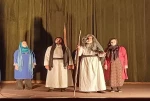 نمایش «حضرت ابراهیم (ع) در منا» در خوی اجر‌ا شد.
 2