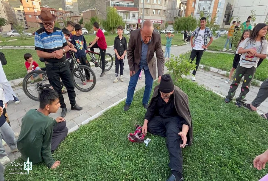 نمایش خیابانی «بنام توبه» در ماکو به اجرا در آمد
 2