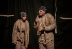 نمایش « ستاره‌ها به همه چشمک می‌زنند» در شاهیش دژ به اجرا در آمد.
 2