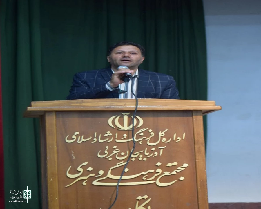 جشنواره تئاتر کارگاهی گروه نمایش سپید تکاب، در این شهرستان به اجرا در آمد.
 2