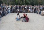 دومین جشنواره استانی تئاتر خیابانی «زاب» پیرانشهر در میان استقبال پرشور تماشاگران شروع به کار کرد.
 2