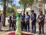 دومین جشنواره استاتی تئاتر خیابانی «زاب» شهرستان پیرانشهر برگزیدگان خود را شناخت.
 2