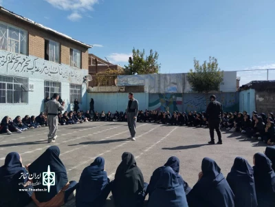 در راستای کاهش آسیب‌های اجتماعی

نمایش خیابانی «گێژاو - گرداب» در شهرستان سردست به اجرا در آمد