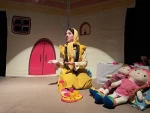 نمایش کودک و نوجوان «بیرون که ترس نداره »در نقده به اجرا درآمد. 2