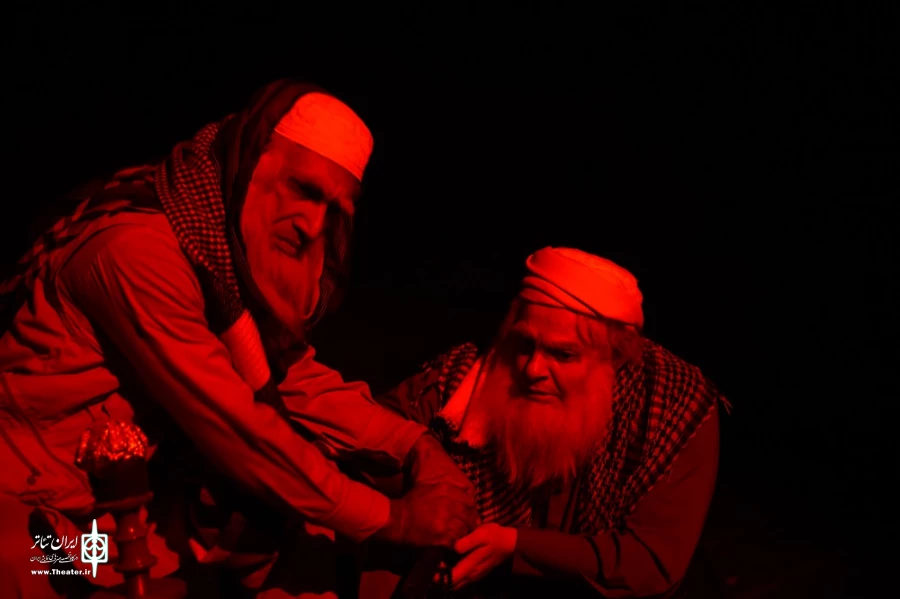 نمایش « کفش هایم را قدم بزن » در ارومیه به روی صحنه رفت 9