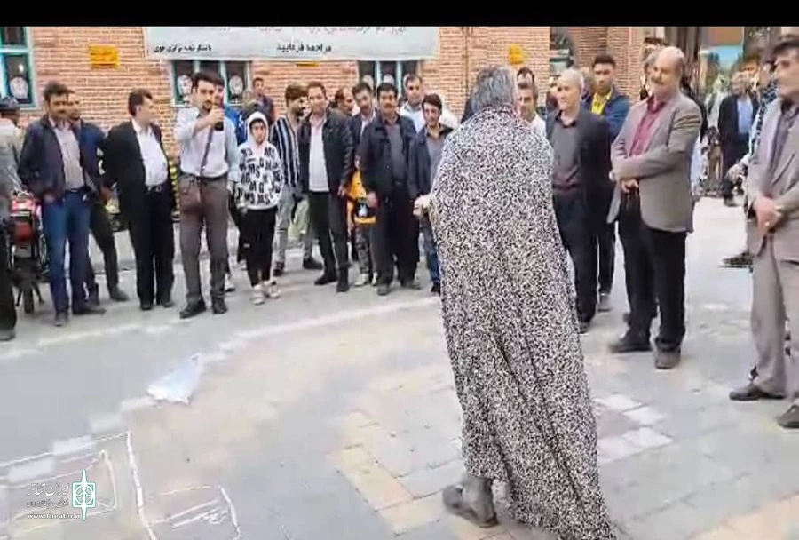 نمایش خیابانی « پلاک ۱۳» در خوی شهرستان خوی به اجرا در آمد 4