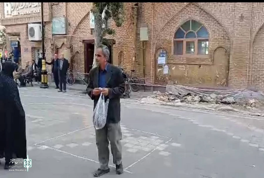 نمایش خیابانی « پلاک ۱۳» در خوی شهرستان خوی به اجرا در آمد 5