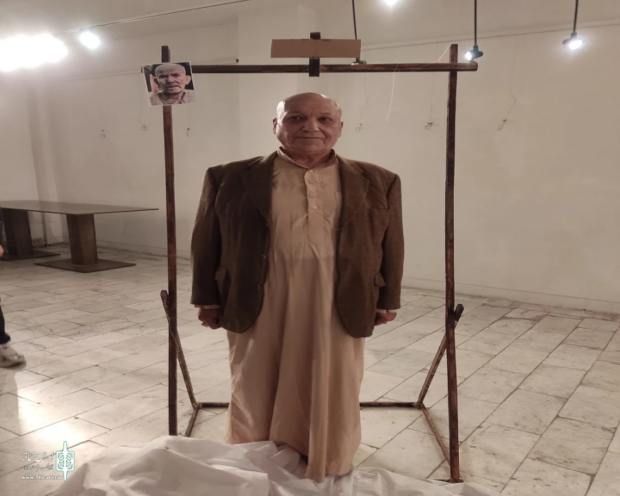 دیدار مدیر کل فرهنگ و ارشاد اسلامی استان آذربایجان غربی با کارگردان منتخب در چهل و سومین جشنواره بین‌المللی تئاتر فجر برگزار شد. 12