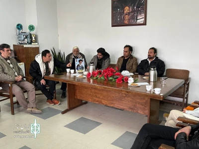 در ادامه سفرهای شهرستانی

دیدار هیأت رئیسه انجمن هنرهای نمایشی استان با جمعی از هنرمندان تئاتر شهرستان خوی