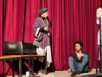 نمایش «بالستیک زخم» در شهرستان خوی به روی صحنه رفت.
 2
